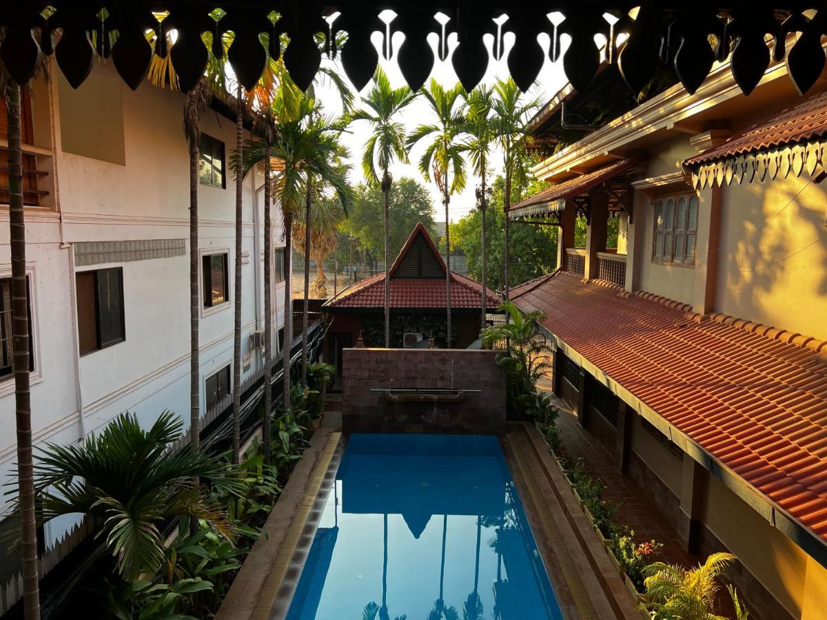 Shining Angkor Apartment Hotel Siem Reap Exterior photo